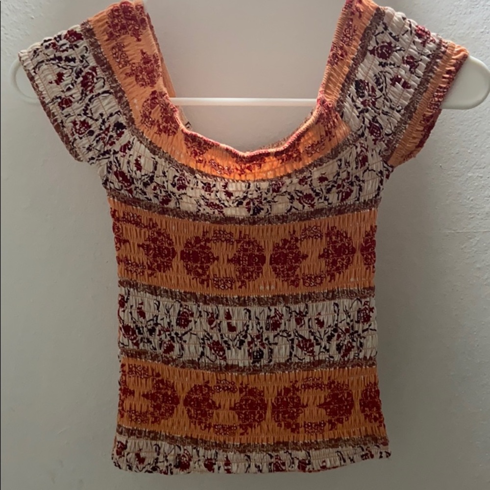 of the shoulder top